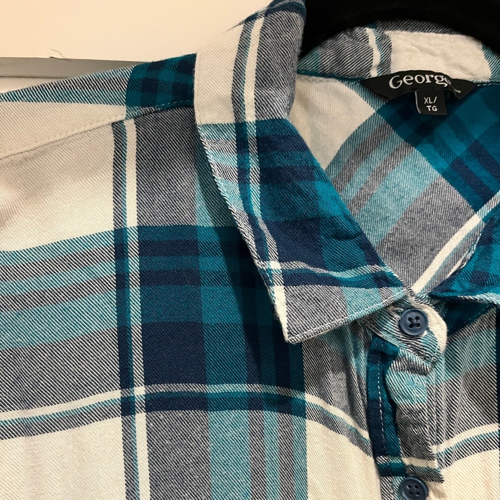 Long flannel check shirt women’s XL